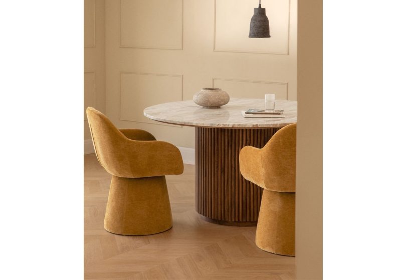 mesa-de-comedor-redonda-en-marmol-y-madera-de-mango-giselda-XL