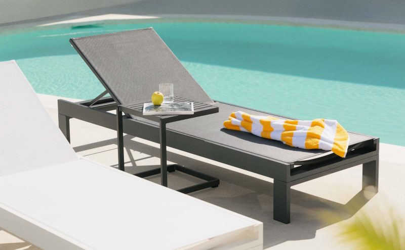 tumbona-reclinable-de-tela-y-aluminio-new-kreta
