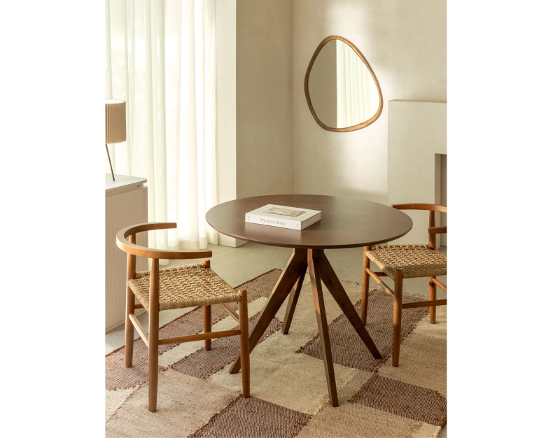 mesa-de-comedor-redonda-en-madera-sekiz