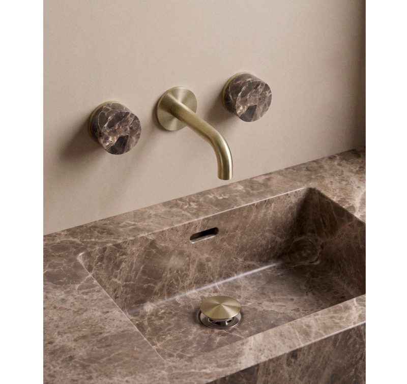 set-de-grifo-de-lavabo-empotrado-en-piedra-natural-gilstoin-y-valvula-de-desague-para-lavabo-tipo-click-clack-en-laton-orveta A