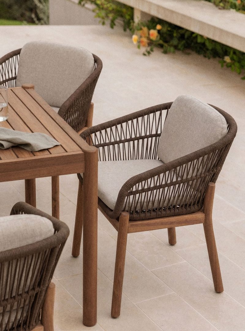 silla-de-jardin-con-reposabrazos-en-madera-de-acacia-y-cuerda-trenzada-karvia (5)